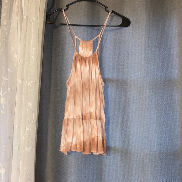 Spaghetti strap Tank - Picture 2 of 5